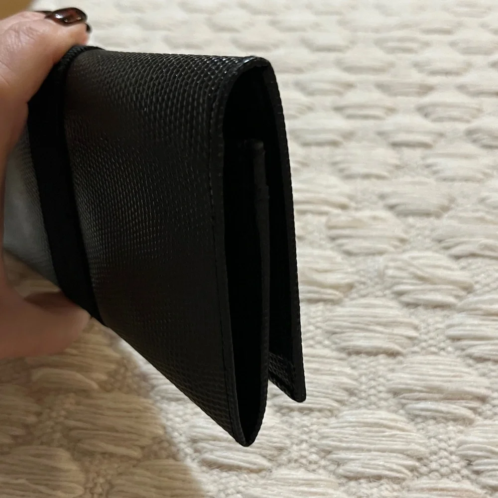 EUC Salvatore Ferragamo Vara Bow Black Leather Continental Wallet